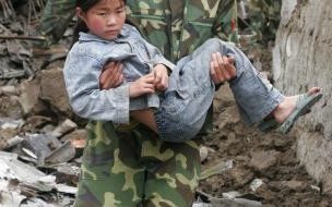 汶川地震多少国家援助中国 汶川地震外国媒体哭了